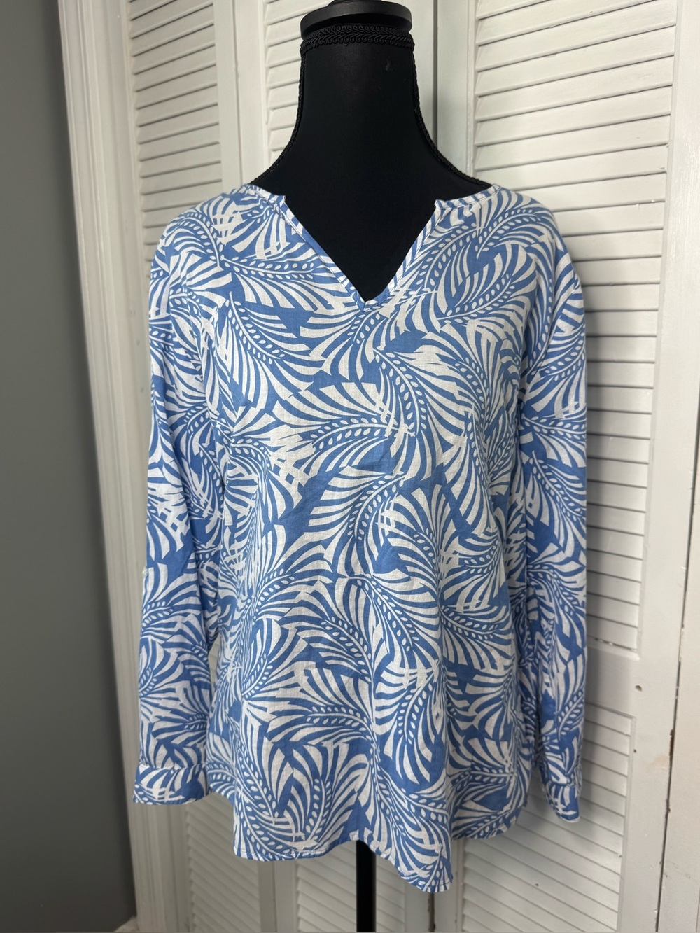 French Curve Women Blue White Leaf Print Popover Coastal  Tunic Blouse Small